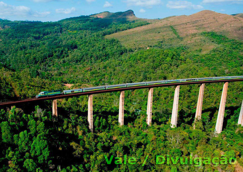 Trem Vitória - Belo Horizonte, da EFVM - Estrada de Ferro Vitória a Minas (Vale)