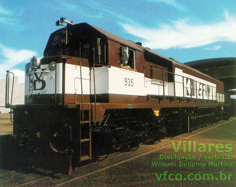 Locomotiva GT26CU2 da Estrada de Ferro Vitória a Minas