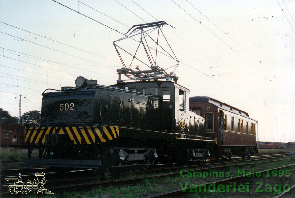 Locomotiva “Baratinha” n° 502 restaurada nos padrões da CPEF