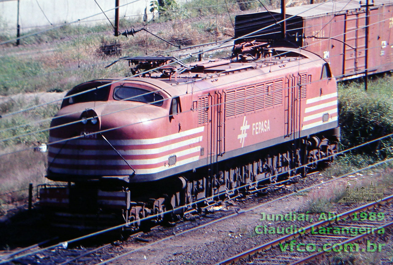 Locomotiva V8 nº 6381 Fepasa em Jundiaí, 1989