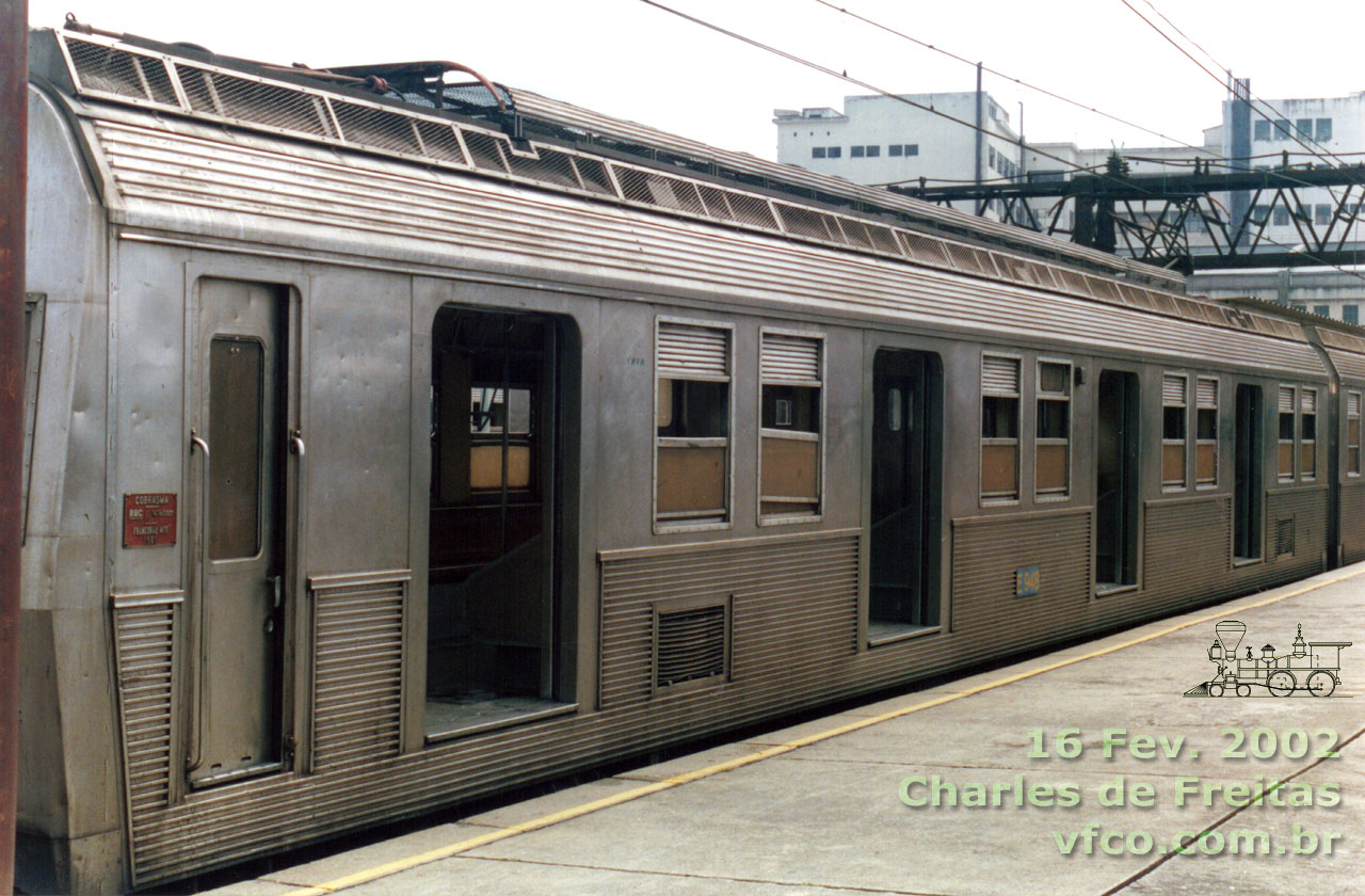 Série 900; trem E 948 - ER 948 - ER 1948 - E 1948 - E 955? - ER 914 - ER 1914 - E 914 na estação D. Pedro II