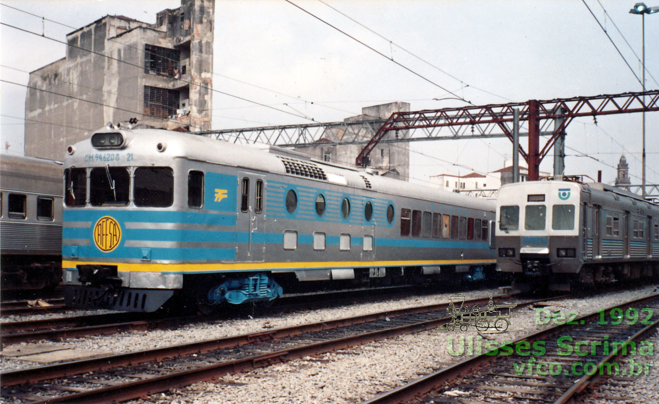 Trem Húngaro no depósito da Luz em 1992