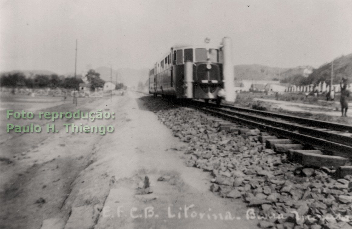 Trem-unidade de automotrizes ("Litorinas") Fiat adaptado pela Estrada de Ferro Central do Brasil para uso de gasogênio, durante a II Guerra Mundial