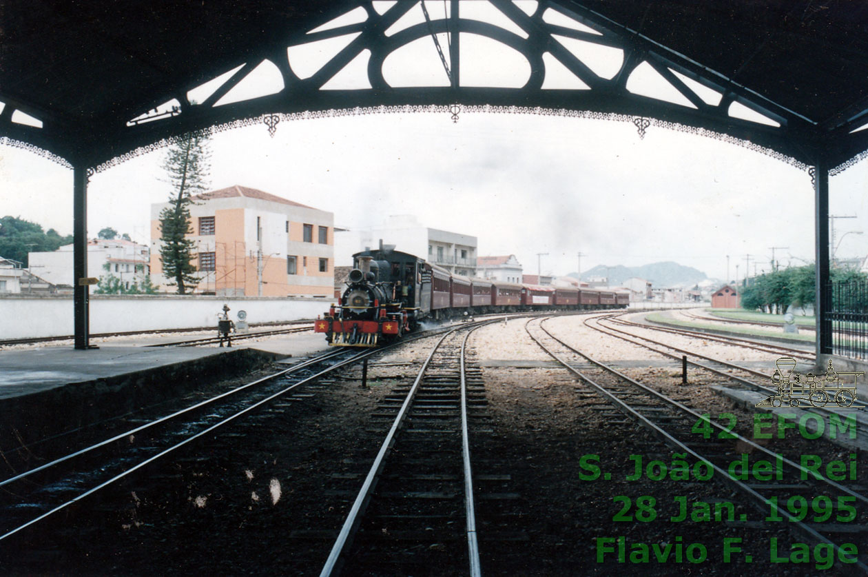 A “Bitolinha” da EFOM em São João del Rei inaugurou a fase dos “antigos” trens turísticos a vapor da RFFSA