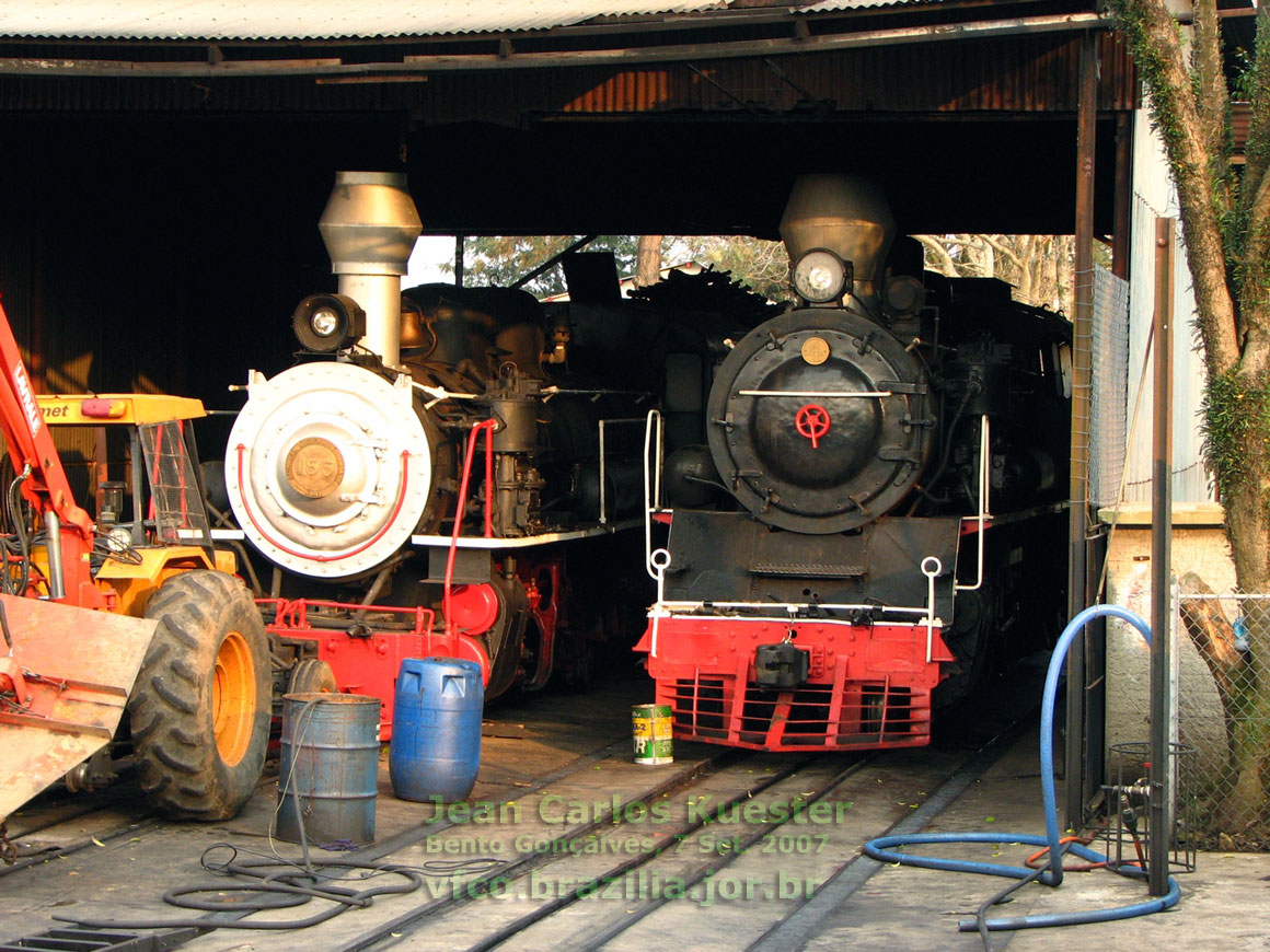 Locomotivas a vapor fotografadas em Bento Gonçalves em 2007