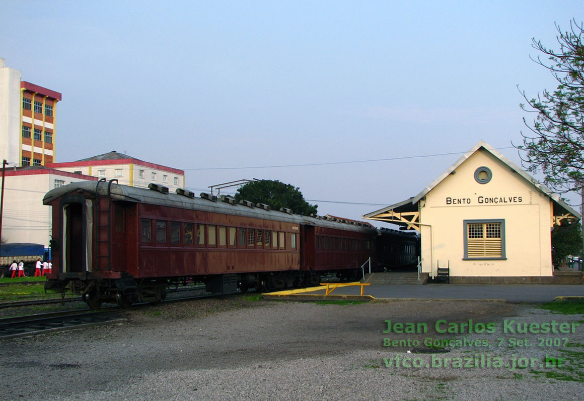Trem turístico da Ferrovia do Vinho na estação ferroviária de Bento Gonçalves, na serra gaúcha