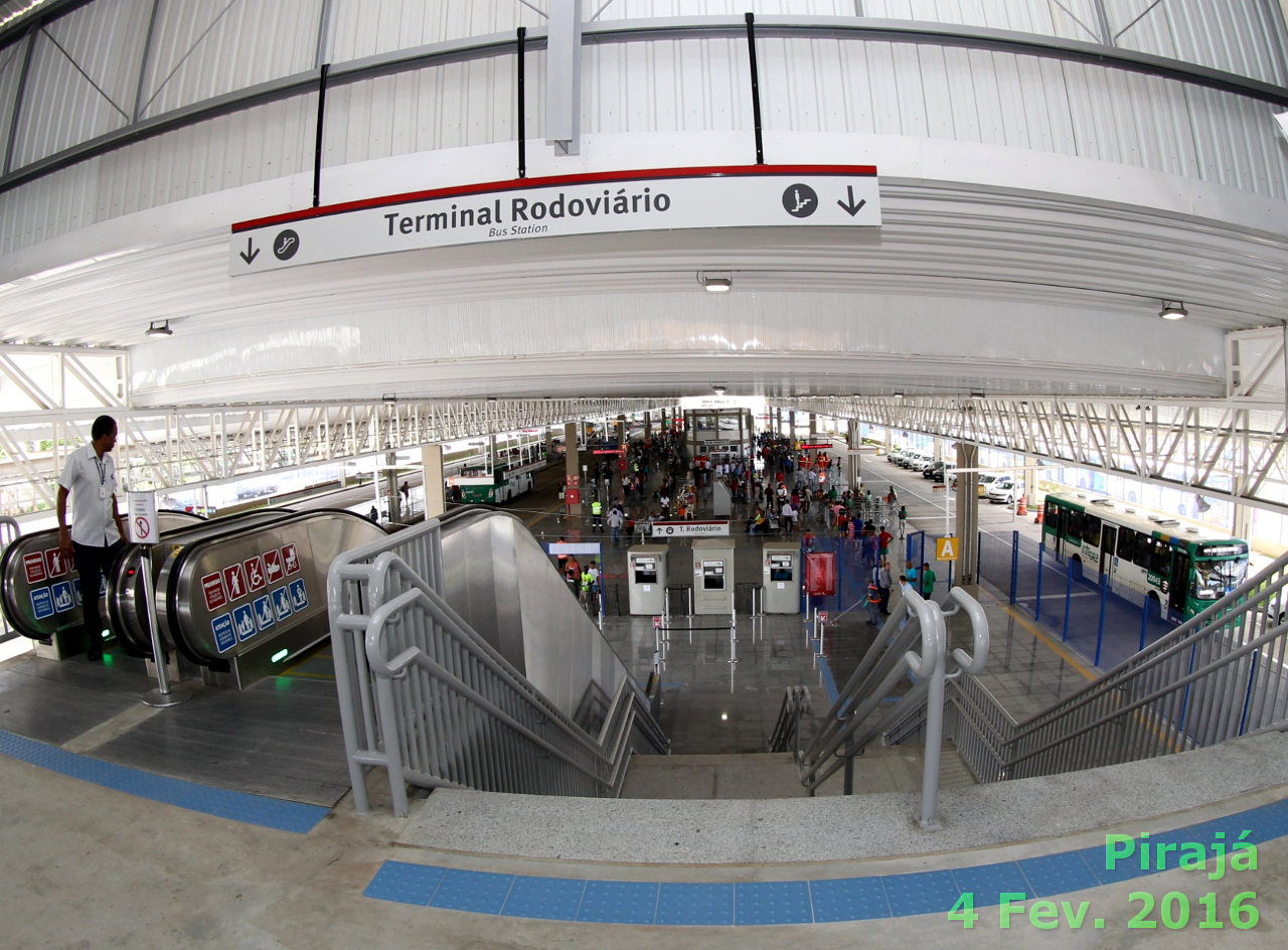 Terminal de ônibus Pirajá, integrado ao Metrô de Salvador