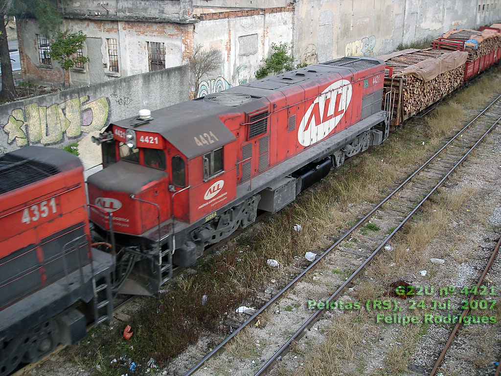 Locomotiva G22U nº 4421 da ferrovia ALL em Pelotas (RS), 2007, por Felipe Rodrigues