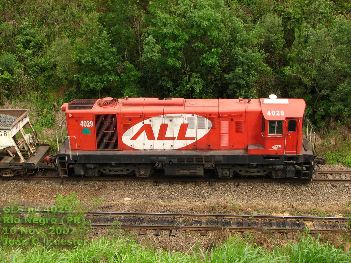 Locomotiva GL8 nº 4029 da ferrovia ALL em Rio Negro (PR), 10 Nov. 2007, by Jean C. Kuester
