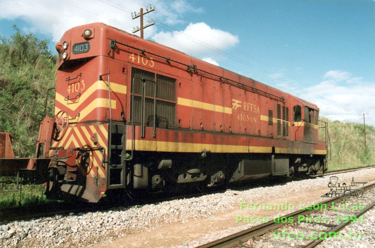 Locomotiva G-12 n° 4103-6N da RFFSA - Rede Ferroviária Federal