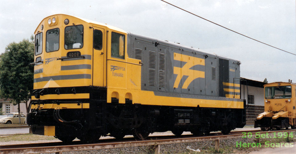 Locomotiva GL8 n° 4008-1M recuperada nas oficinas da RFFSA - Rede Ferroviária Federal