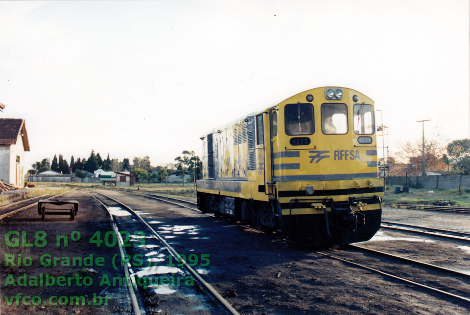 Locomotiva GL-8 n° 4023 no pátio ferroviário de Rio Grande