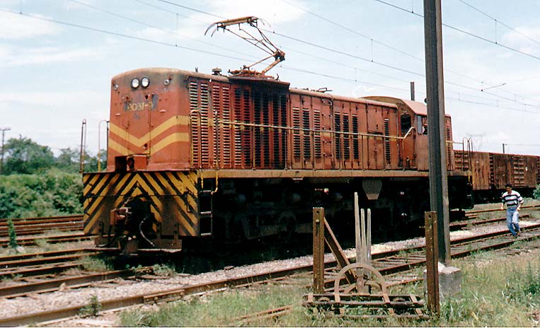 Locomotiva "Carioquinha" n° 9081-9L RFFSA - Rede Ferroviária Federal