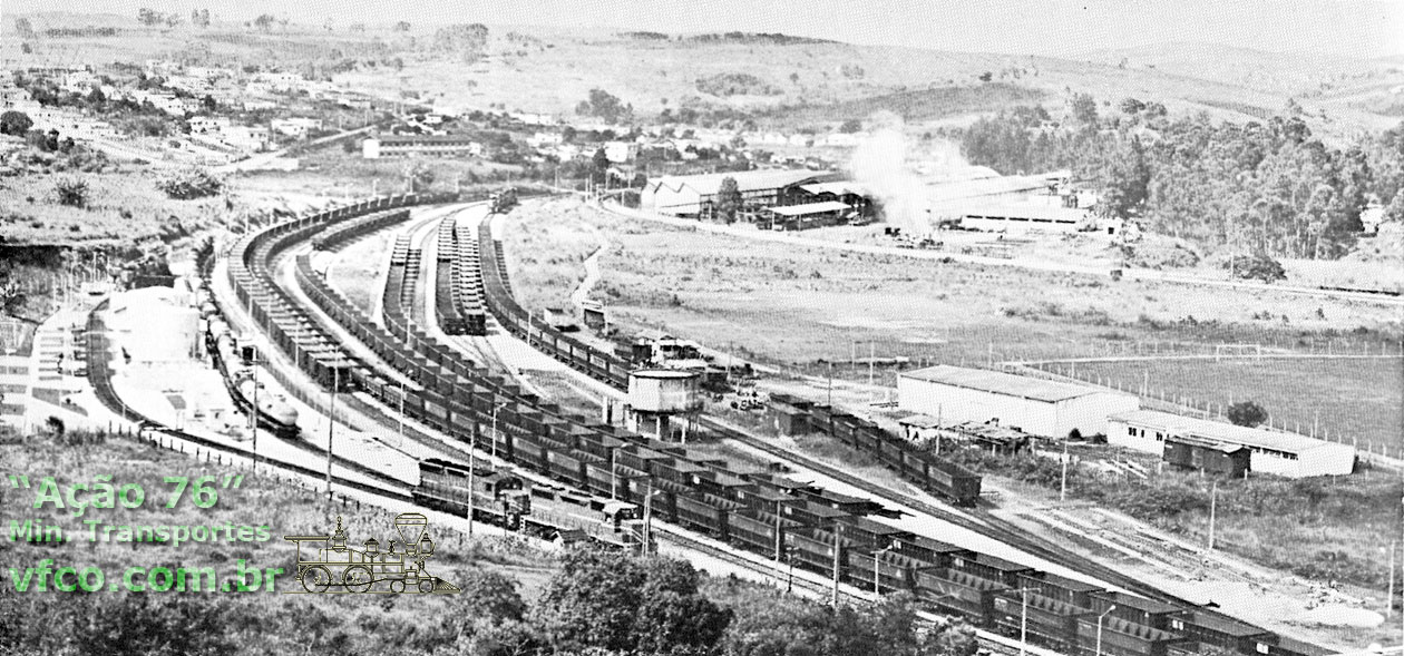 Pátio de formação de trens em Conselheiro Lafaiete na década de 1970