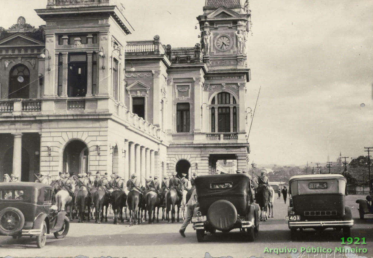 A estação ferroviária de Belo Horizonte em 1921, na chegada de Artur Bernardes