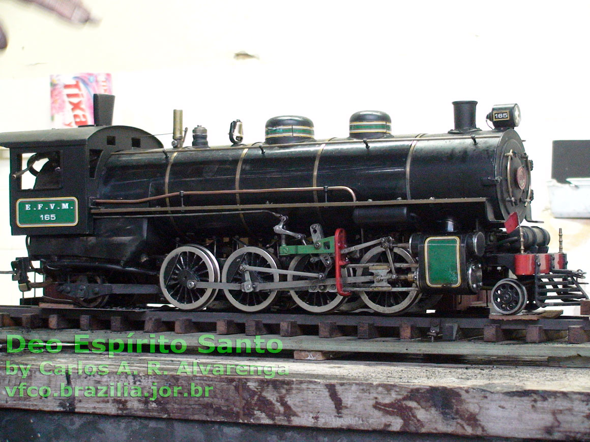 Ferreomodelo live steam escala 1:20 da locomotiva nº 165 da EFVM, construído por Déo Espírito Santo Sobrinho