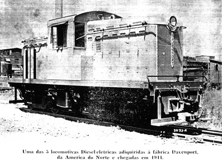 Vista lateral de uma locomotiva diesel-elétrica Davenport 44 ton