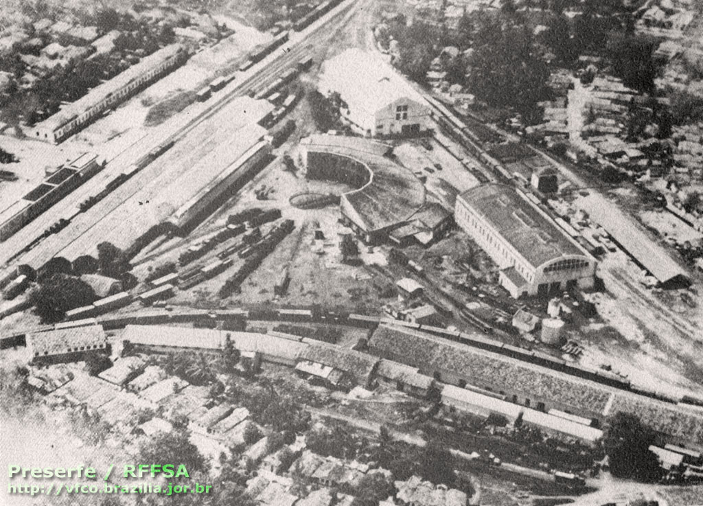 Fotografia a&eacute;rea do p&aacute;tio ferrovi&aacute;rio de Edgar Werneck, no Recife