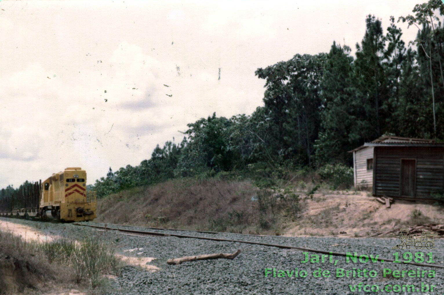 Locomotiva SD38-2 número 11 da Estrada de Ferro Jari