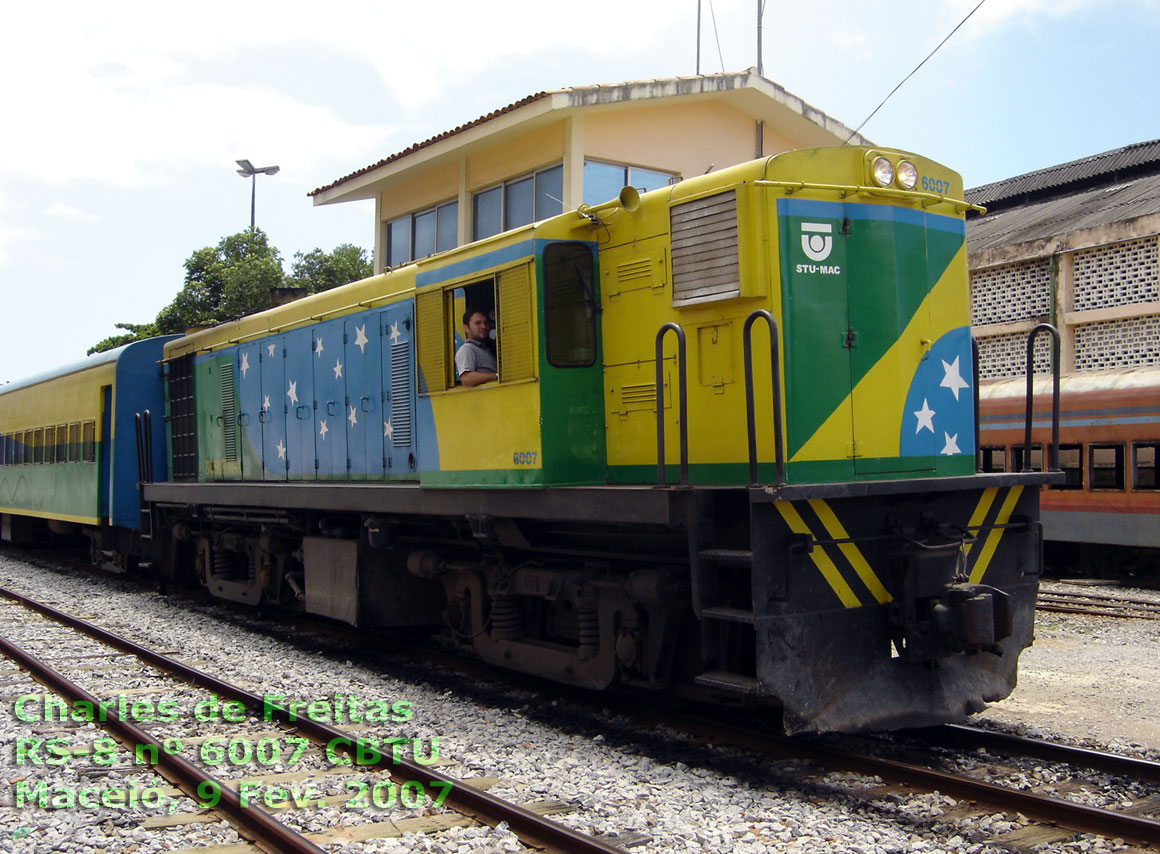 Locomotiva Alco RS-8 número 6007 nos trilhos da CBTU Maceió