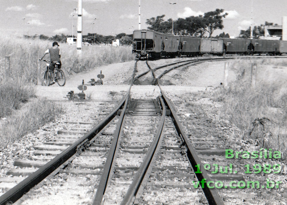 Aparelhos de Mudança de via (AMVs) do pátio ferroviário da estação de Brasília em 1989