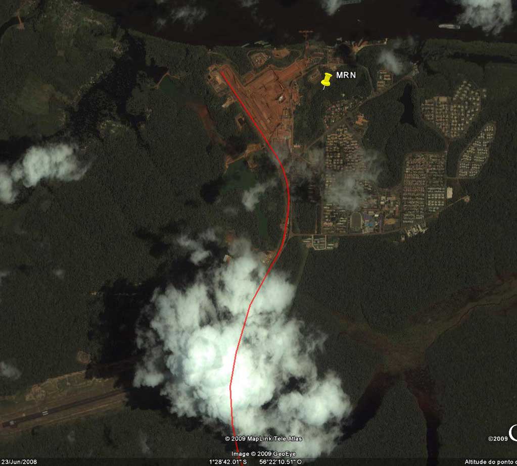 Imagem de satélite com o traçado da ferrovia ao aproximar-se de Porto Trombetas