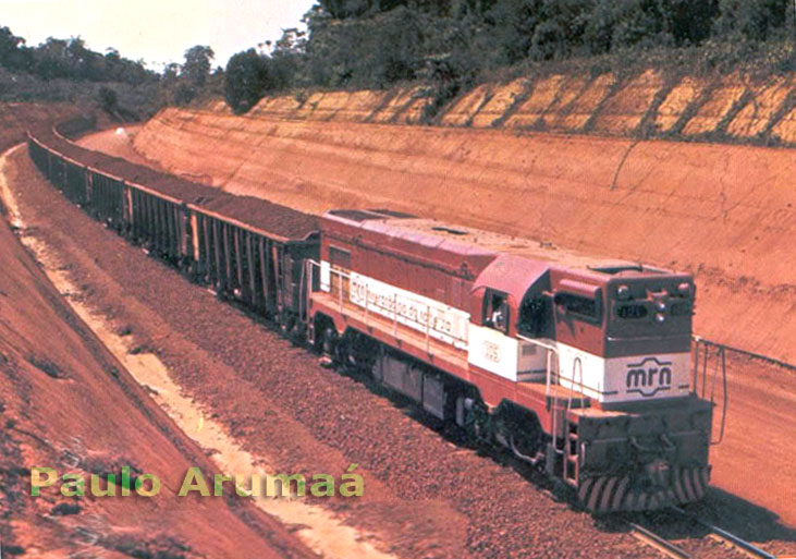 Locomotiva no antigo padrão de pintura da EF Trombetas / Mineração Rio do Norte