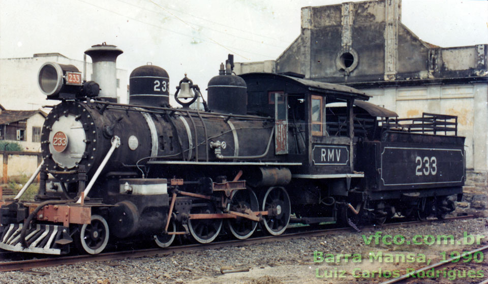 Locomotiva a vapor número 233 da antiga ferrovia RMV