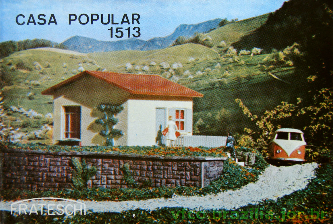 Antiga embalagem da casa popular da Frateschi para maquetes de Ferreomodelismo, com miniatura de kombi importada