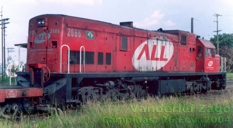 Locomotiva U20C “Namibiana” nº 2666 da ALL em Campinas, 2004