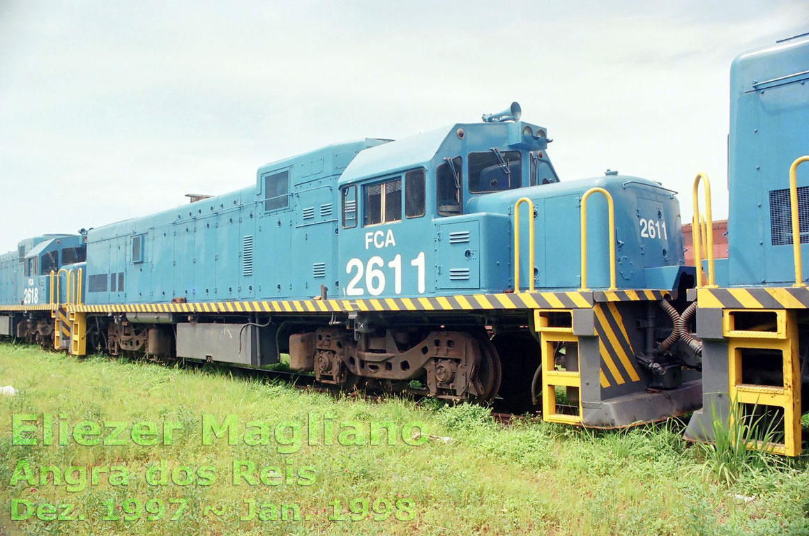 Locomotiva U20C “Namibiana” nº 2611 da FCA no pátio ferroviário do porto de Angra dos Reis (foto sem cortes)