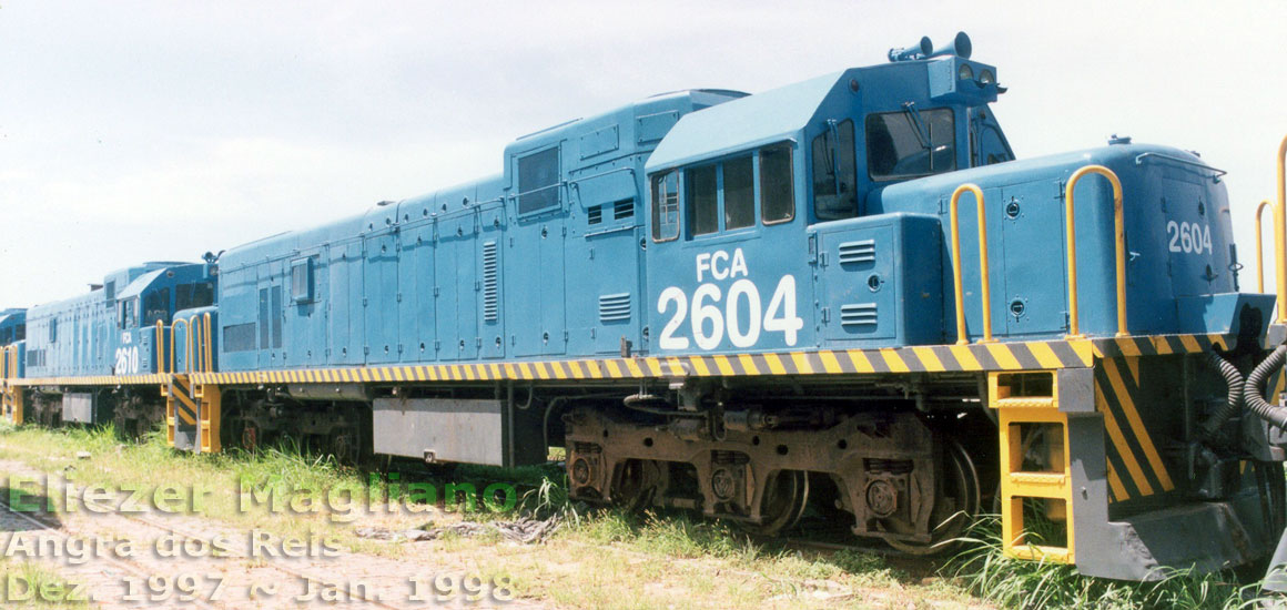 Cabine e lateral direita da locomotiva U20C “Namibiana” nº 2604 da FCA