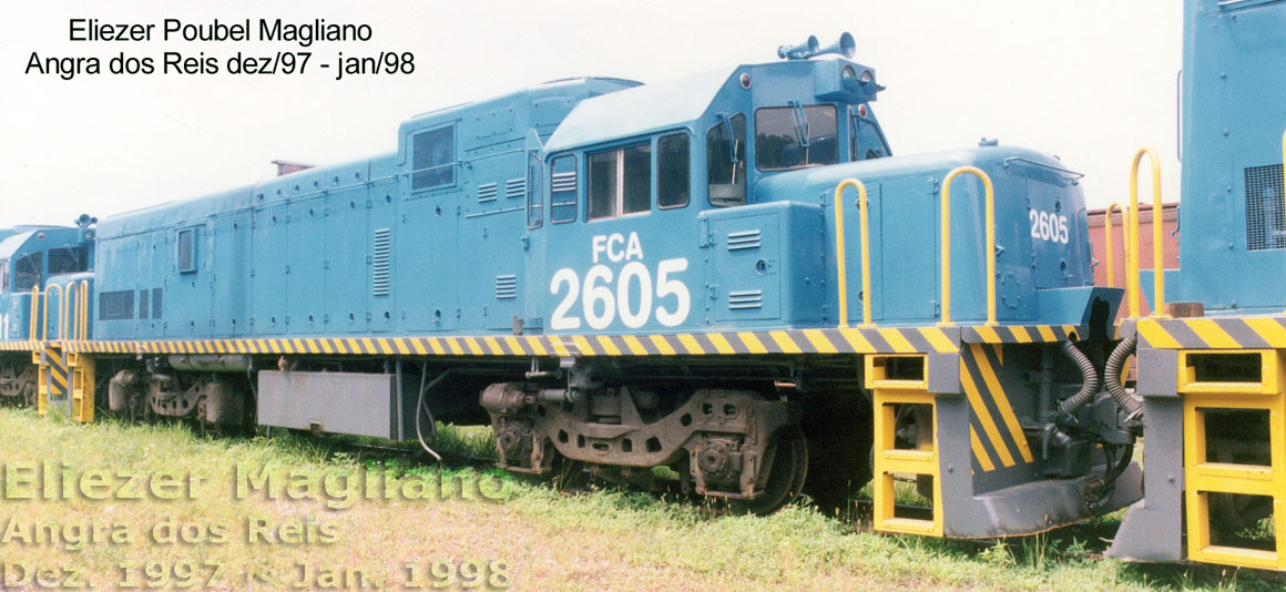 Locomotiva U20C “Namibiana” nº 2605 da FCA sobre truques falsos