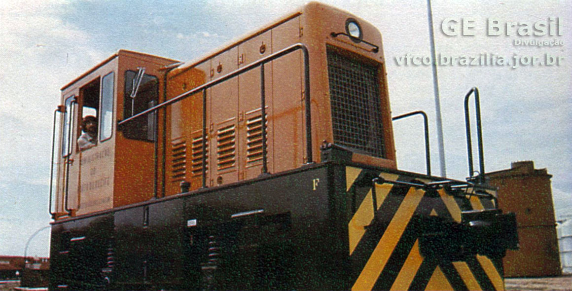 Locomotiva 25 toneladas construída pela GE-Brasil para a Administração do Porto do Recife
