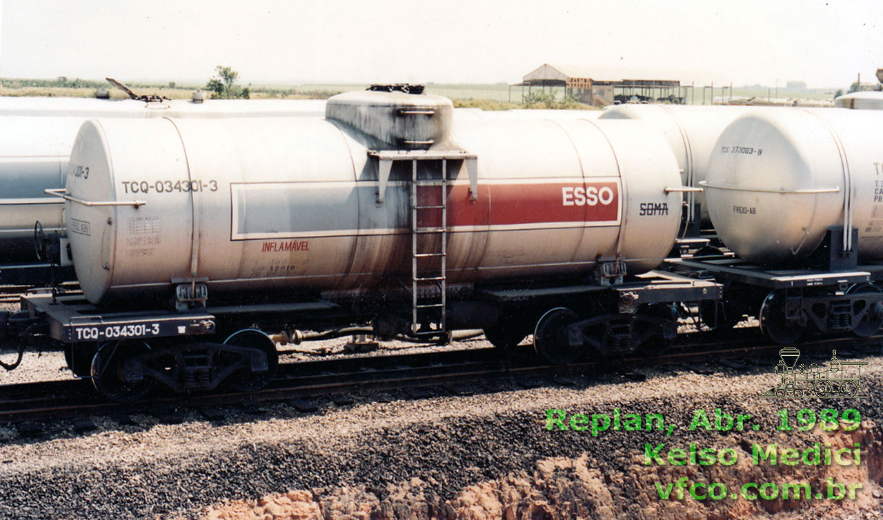 Vagão TCQ-034301-3 Esso no pátio ferroviário da Refinaria do Planalto (Replan), em Paulínia