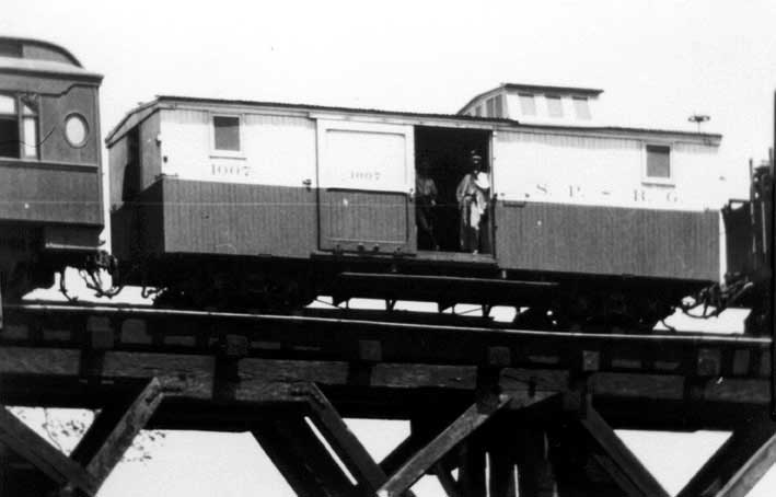 Vagão caboose da antiga Estrada de Ferro São Paulo - Rio Grande