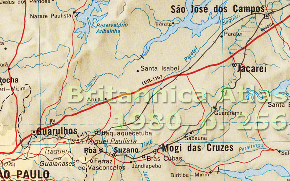 O detalhe no mapa da Britannica dá uma ótima visão do relevo enfrentado pelos trens do Ramal de São Paulo no “tronco” antigo e na Variante do Parateí
